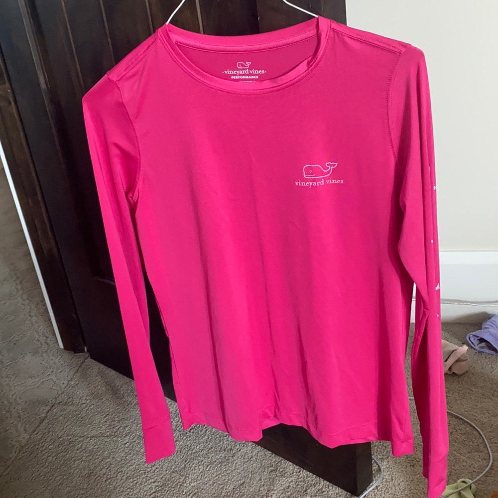 vineyard vine long sleve